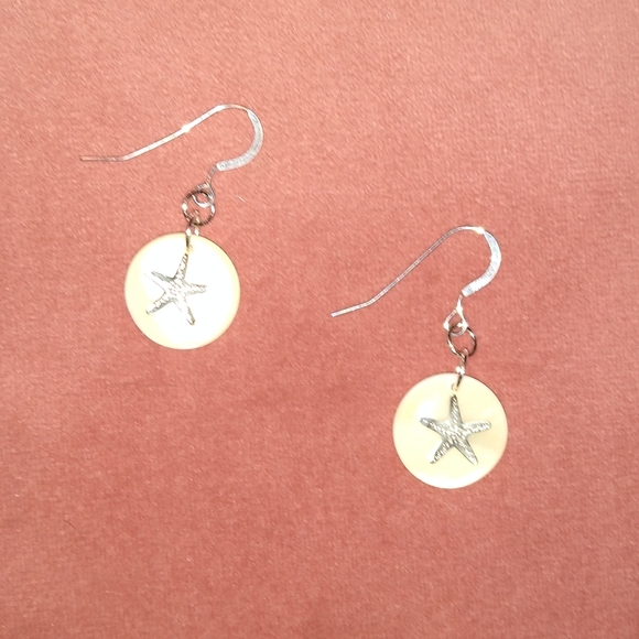 Mother of Pearl Shell Turtle Earrings Sterling Silver Solid 925 Wires Handmade - Picture 3 of 3